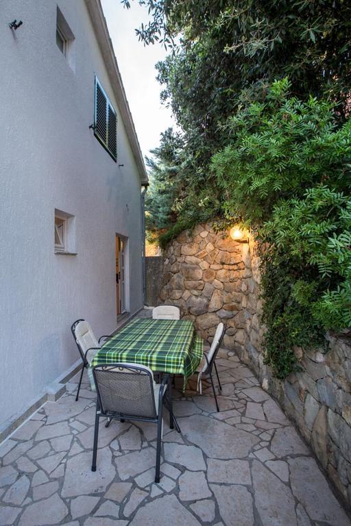 Appartement Lucija à Kampor Extérieur photo